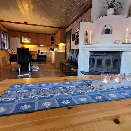 Solbjørnlia Feriehus *